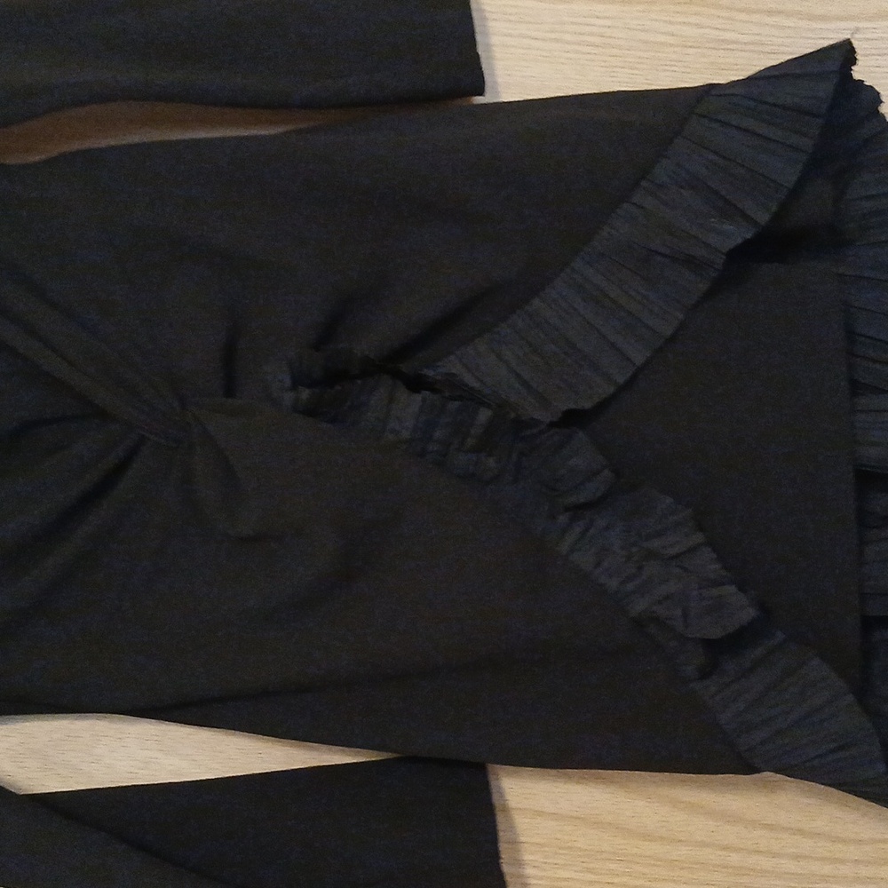 Dress - Picture 3 of 6